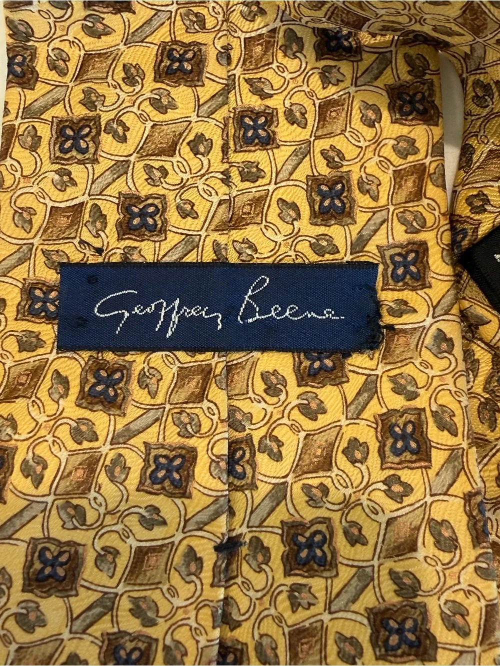 Vintage Geoffrey Beene Gold and Navy Patterned 100% Silk Tie